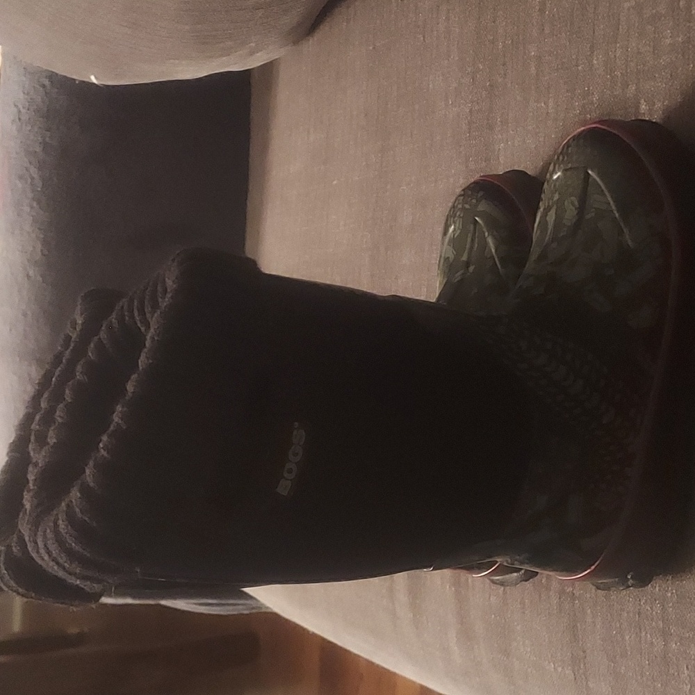 Bogs boots with sock insert, kids size 12, black w gray accents